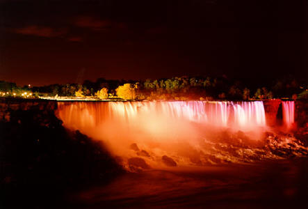 The American Falls at night, professional picture